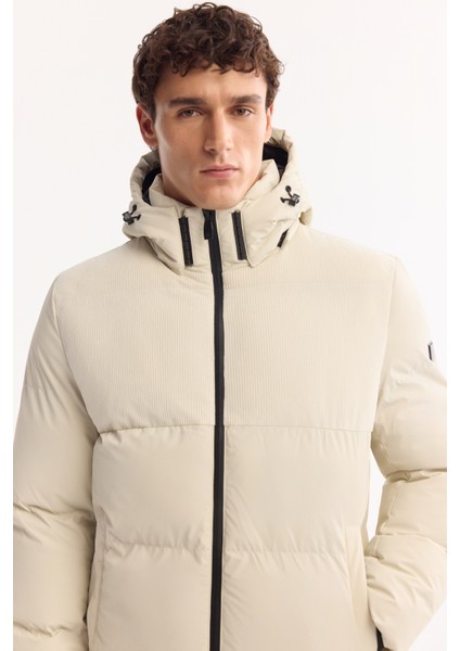 Erkek Ekru Kapüşonlu Rüzgar Geçirmez Şişme Comfort Fit Mont A52Y6054 modelleri