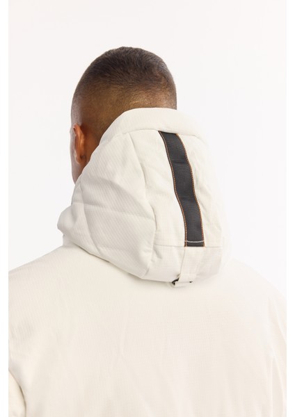 Erkek Beyaz Kapüşonlu Su İtici Rüzgar Geçirmez -7°C Dayanıklı Şişme Comfort Fit Mont A52Y6184