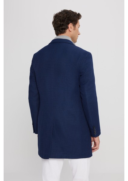 Standart Fit Normal Kesim Mono Yaka Armürlü Kapak Cepli Palto indirimleri