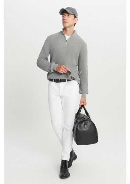 Pamuklu Standart Fit Normal Kesim Bato Yaka Jakarlı Triko Kazak fiyatları