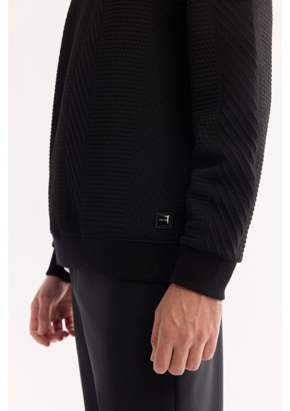 Erkek Siyah Bisiklet Yaka Dokulu Elastan Regular Fit Sweatshirt A52Y1220 fırsatları