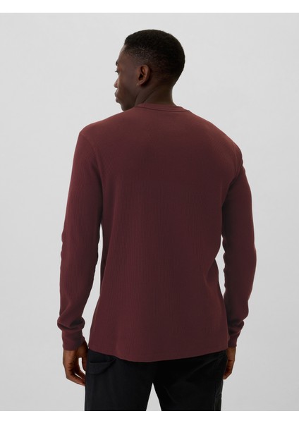 Erkek Bordo Waffle-Knit Crewneck T-Shirt fırsatları