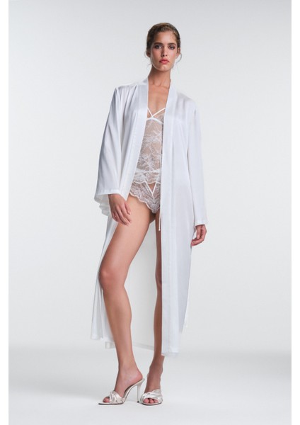 Kırık Beyaz Scarlett Dantelli Uzun Kol Sabahlık modelleri