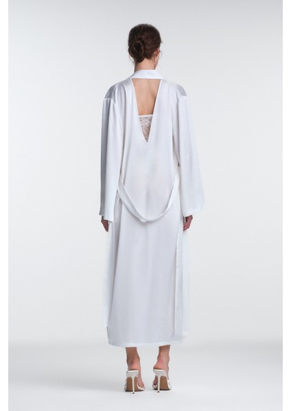 Kırık Beyaz Scarlett Dantelli Uzun Kol Sabahlık fırsatları