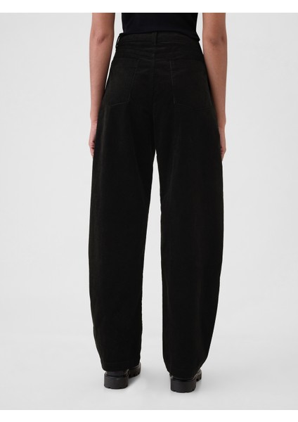 Kadın Siyah High Rise Kadife Tapered Ankle Pantolon