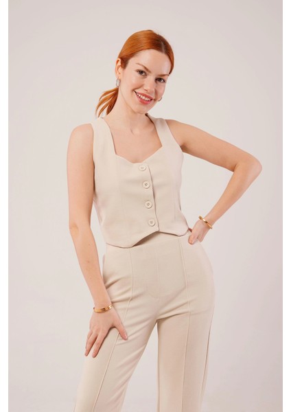 Kalın Askılı Düğmeli Yelek ve Pantolon Bej Takım modelleri