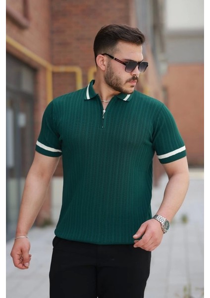 Erkek Yaka ve Kolları Çizgi Detaylı Fermuarlı Kısa Kollu T-Shirt