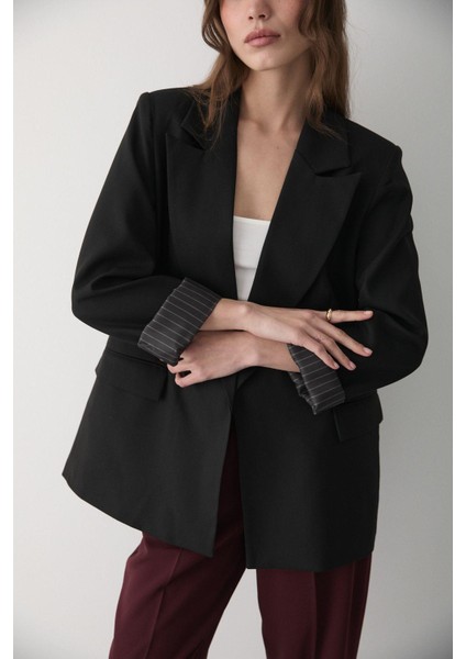 Kadın Çizgili Içi Astarlı Kol Detaylı Blazer Ceket modelleri