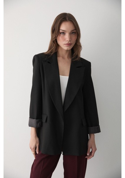 Kadın Çizgili Içi Astarlı Kol Detaylı Blazer Ceket indirimleri