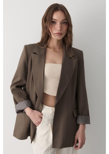 Kadın Çizgili Içi Astarlı Kol Detaylı Blazer Ceket