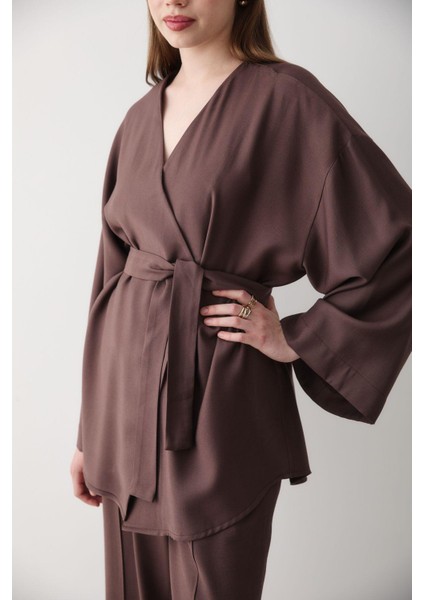 Kadın V Yaka Kuşak Detaylı Alt & Üst Takım fiyatları