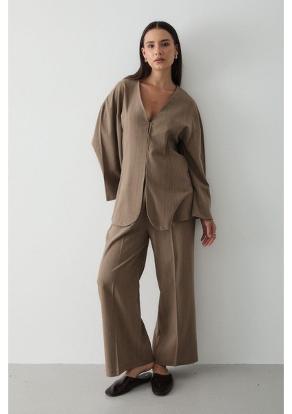 Kadın V Yaka Gizli Düğmeli Üst & Lastikli Pantolon Keten Alt & Üst Takım indirimleri