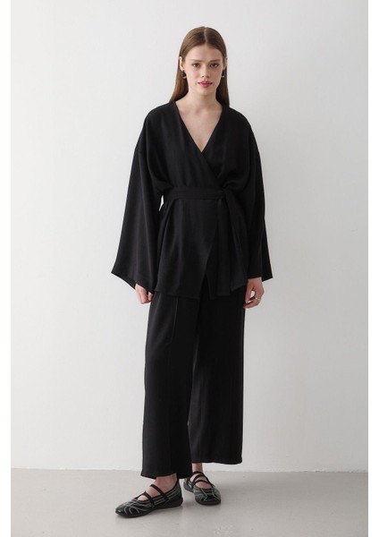 Kadın V Yaka Kuşak Detaylı Alt & Üst Takım fiyatları