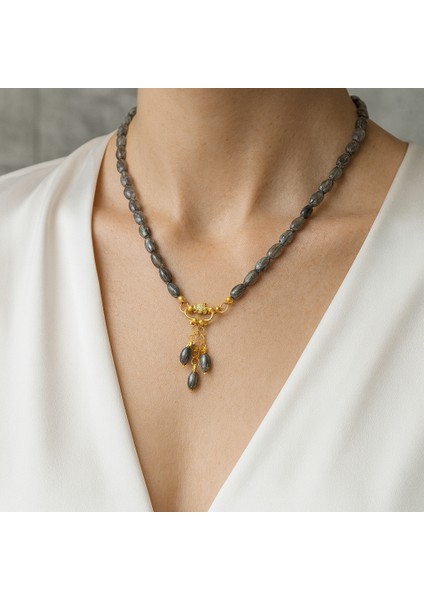 Labradorit Doğal Taş Gümüş Uçlu Tasarım Kolye fiyatları