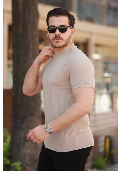 Erkek Ince Çizgi Dokulu Kısa Kollu T-Shirt fiyatları