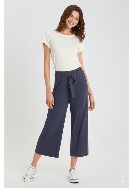 Kadın Pantolon Pamuklu Burgu Kumaş Beli Lastikli Saç Örgü Modelli Likralı Geniş Paça modelleri