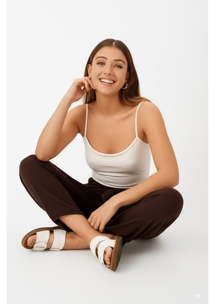 Kadın Pantolon Pamuklu Burgu Kumaş Beli Lastikli Saç Örgü Modelli Likralı Geniş Paça