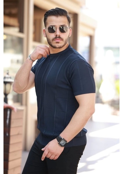 Erkek Desenli Çizgi Kabartmalı Kısa Kollu Tişört fiyatları