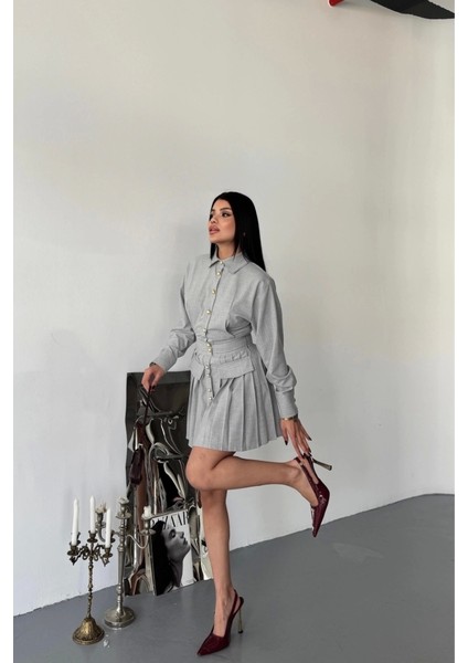 Önden Gold Düğmeli Pileli Kısa Elbise - Gri fiyatları