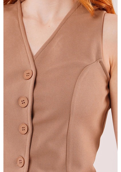 Önü Düğmeli Camel Yelek modelleri