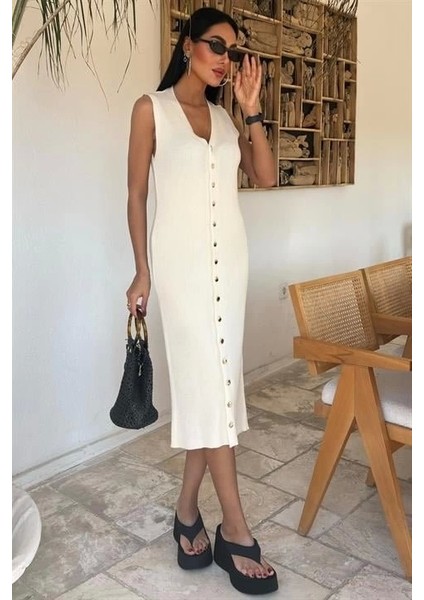 Önü Düğmeli Fitilli Kolsuz Elbise 2832 indirimleri