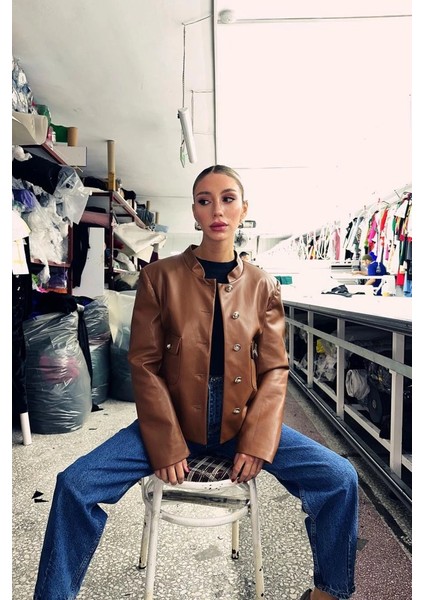 Kahverengi Önü Düğme Kapamalı Deri Ceket