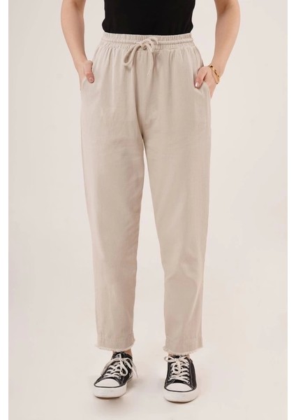 Cepli Belden Bağlamalı Paça Detaylı Krem Pantolon