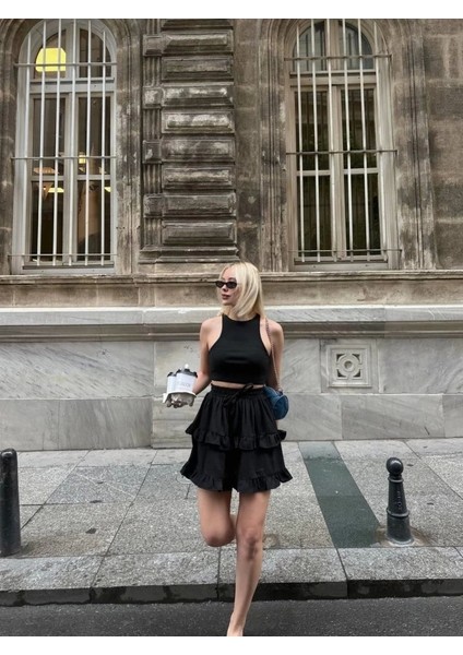 Bel Lastikli Kat Fırfır Detaylı Kısa Etek - Siyah modelleri