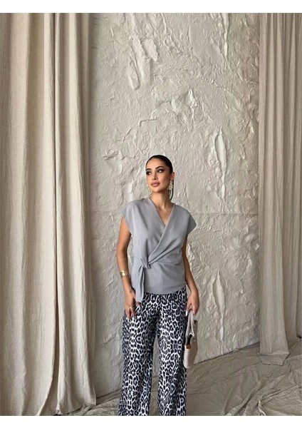 Yandan Bağlama Detaylı Kolsuz Bluz - Gri modelleri