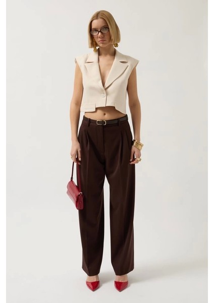 Düğme Detay Cepli Yelek fiyatları