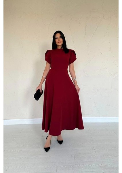 Bordo Arkası Fiyonk Garnili Britli Elbise