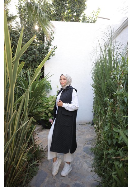 Kapşonlu Düğmeli Kolsuz Cepli Kapitone Uzun Yelek - (38-46) - 71308 - Siyah fiyatları