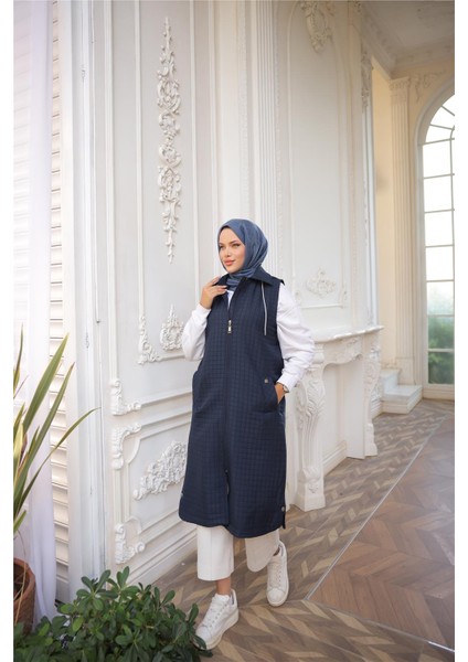 Kapşonlu Fermuarlı Kolsuz Yandan Cepli Kapitone Yelek - (38-46) - 71311 - Lacivert