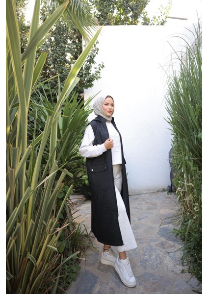 Kapşonlu Fermuarlı Cepli Kolsuz Önden Cepli Kapitone Uzun Yelek - (38-46) - 71309 - Siyah fiyatları