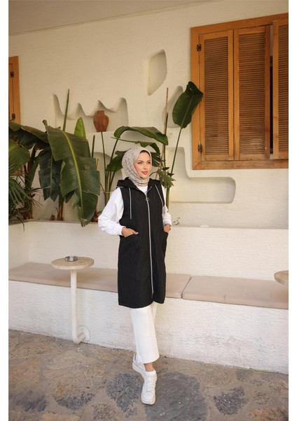 Kapşonlu Fermuarlı Cepli Kolsuz Cepli Kapitone Yelek - (38-46) - 71307 - Siyah fiyatları