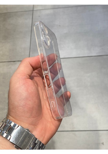 Apple iPhone 16 Uyumlu Şeffaf Silikon Kılıf modelleri