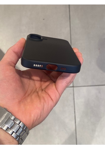 Iphone 16 Uyumlu Içi Kadife Koruyucu Lansman Silikon Kılıf indirimleri
