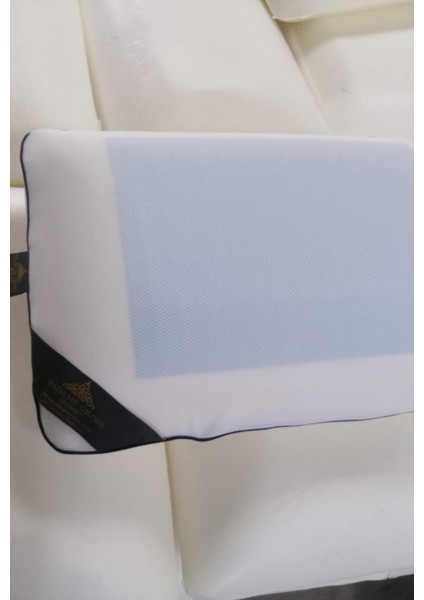 Visco Jel Yastık – Ortopedik Boyun Destekli, Serinletici Jel Pedli, Hafızalı Sünger Konfor Yastığı