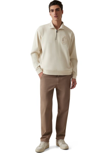 Erkek Dik Yakalı Fermuarlı Aplikeli Sweatshirt - Krem modelleri