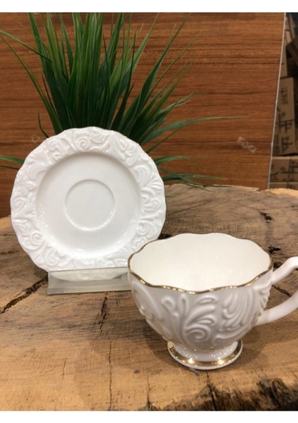 Ipek Fincan Takımı 12 Parçalı Desenli Porselen Malzeme ile Şık Kahve Servis Seti