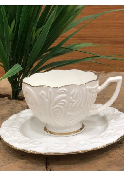 Ipek Fincan Takımı 12 Parçalı Desenli Porselen Malzeme ile Şık Kahve Servis Seti fiyatları