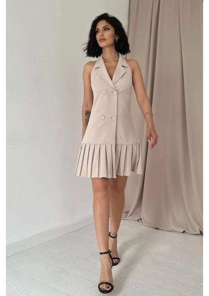 Bej Sırtı Açık Ceket Yakalı Elbise