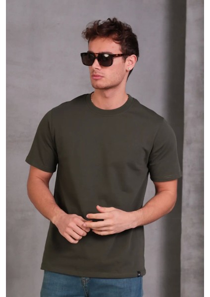 Erkek Relax Fit Bisiklet Yaka %100 Pamuk Rahat Kesim Basic Tişört