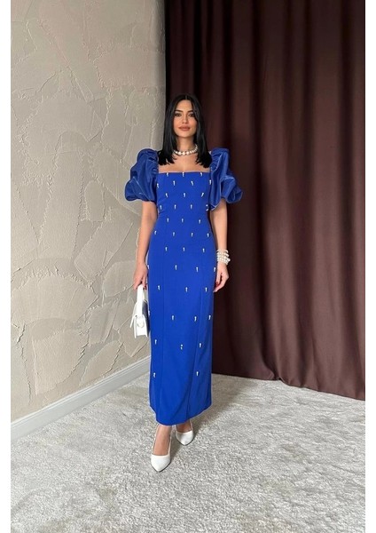 Saks Işlemeli Kolu Garnili Elbise modelleri