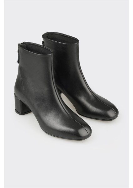 Siyah Deri Kadın Klasik Bot fiyatları