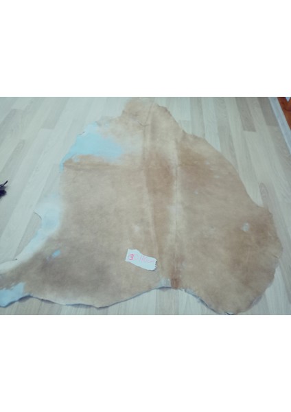 Doğal Işlenmemiş Hakiki Derisi Dana Postu Halı Yolluk