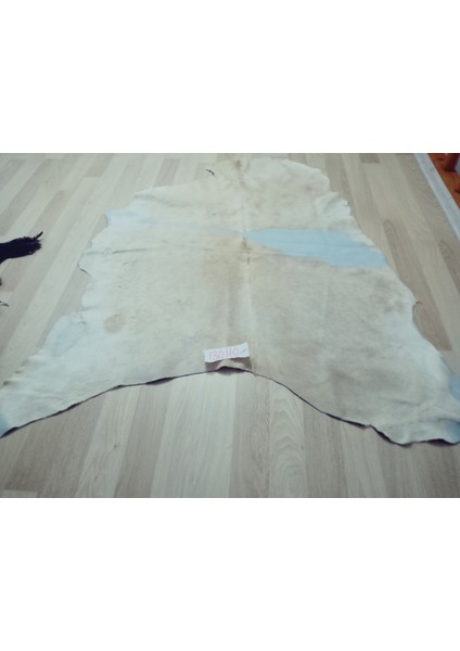 Doğal Işlenmemiş Hakiki Derisi Dana Postu Halı Yolluk