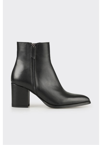 Siyah Deri Kadın Klasik Bot
