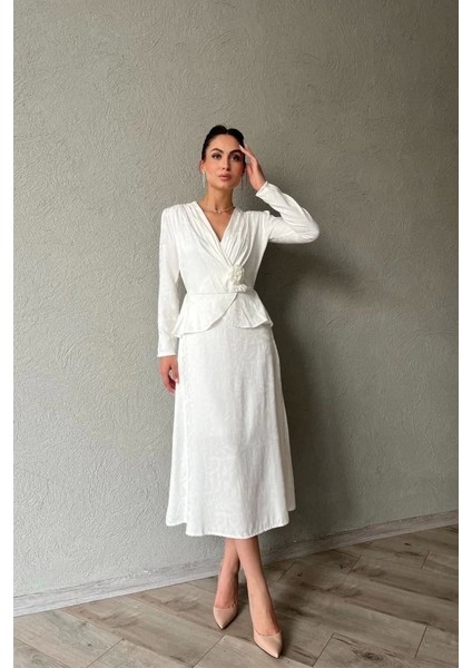 Ekru Pile Detaylı Kruvaze Elbise fiyatları