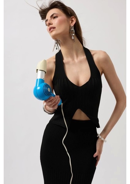 V Detay Dokulu Crop Bluz